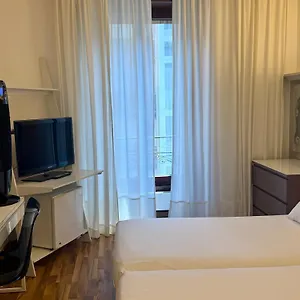 Hotel Les Arcades, Genewa